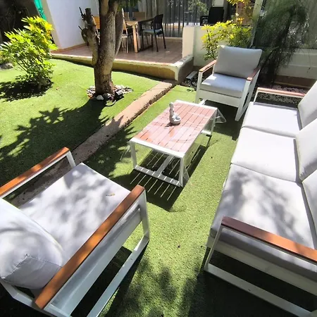 Apartamento Paradero Con Jardin شقة *