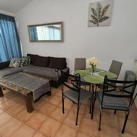 شقة Apartamento Paradero Con Jardin بلايا ذي لاس أميريكاس